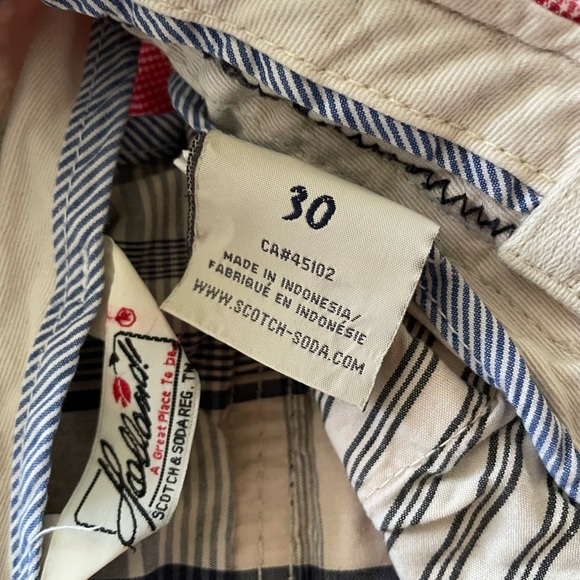 Scotch and Soda Cargo Shorts (Red and White) - Picture 12 of 16